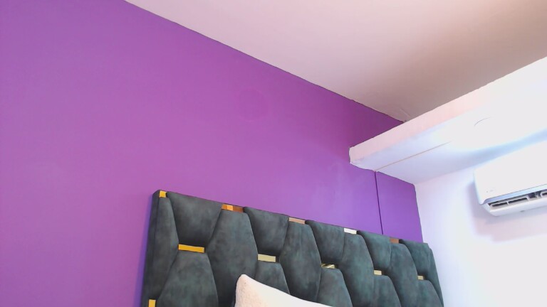 SophiaQueenss's Streamate show and profile