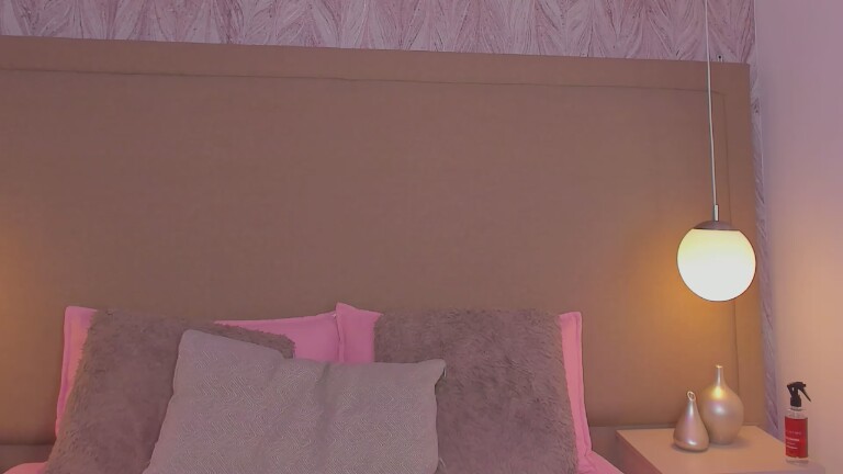 MiaTorricelli's Streamate show and profile