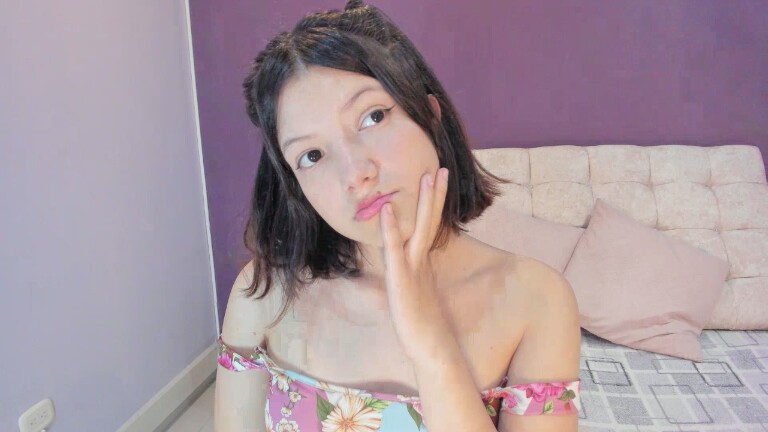 MiaBellee's Streamate show and profile