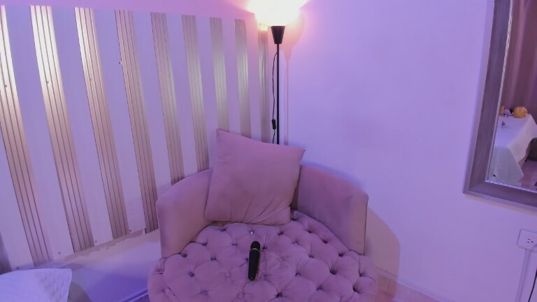 nova_lanee's Streamate show and profile