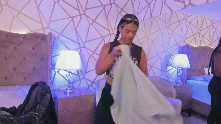 SaschaFit's Streamate show and profile