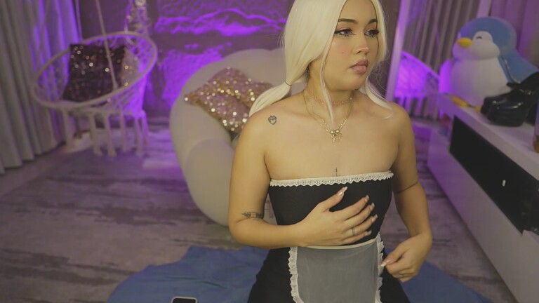 Aleshiadoll's Streamate show and profile