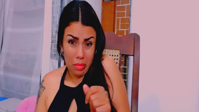 Sharohot69's Streamate show and profile