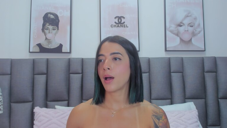 AmberrGreey's Streamate show and profile