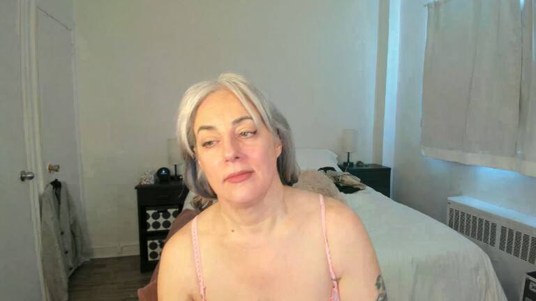 TheRealSeska's Streamate show and profile