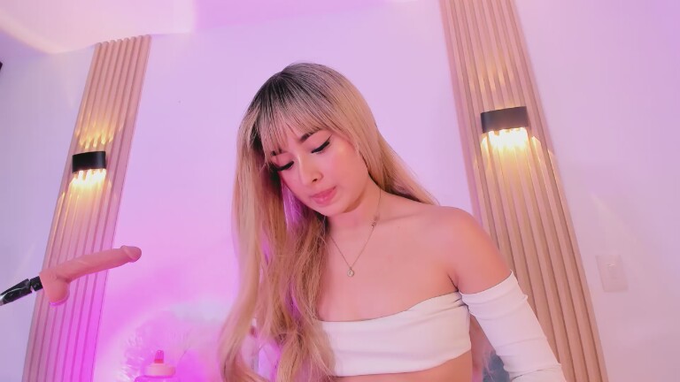 AdelaineBlaine's Streamate show and profile