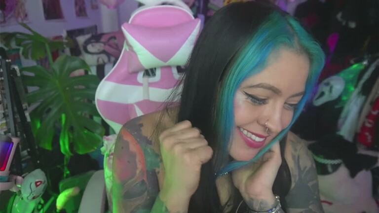 AliceSimpson's Streamate show and profile