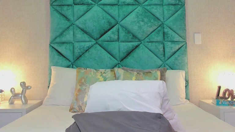 VenusMillan's Streamate show and profile