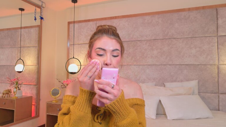 ArianaSole's Streamate show and profile