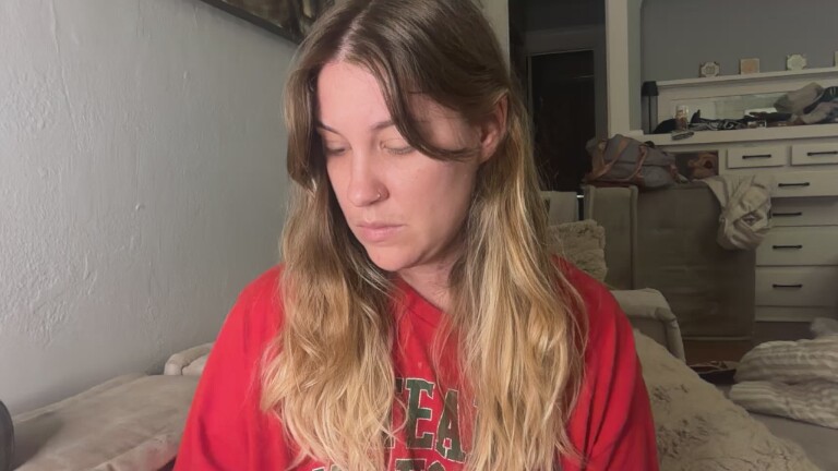 leoqueen1111's Streamate show and profile