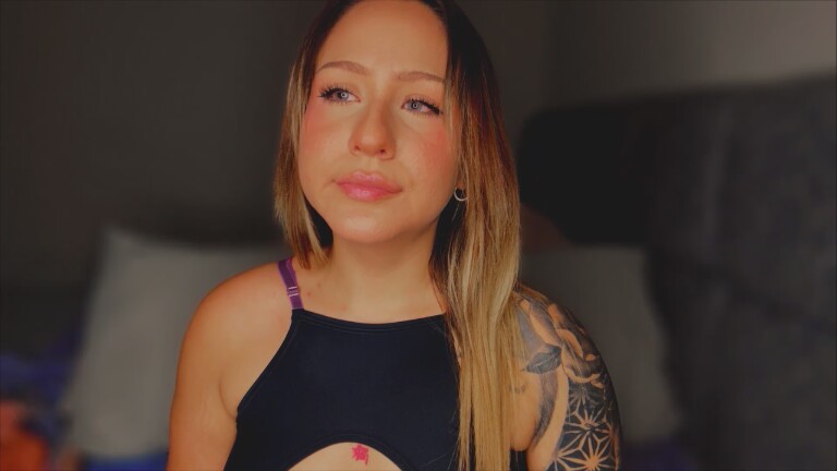 ZoeeStar's Streamate show and profile