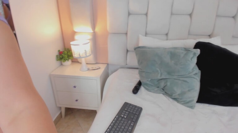 AriannaGray's Streamate show and profile