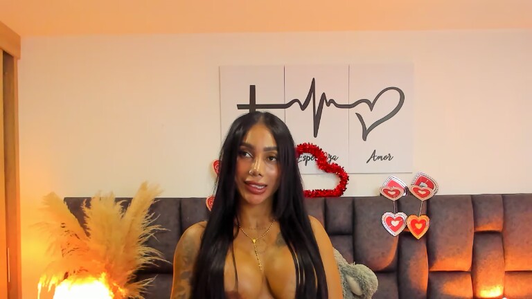 MelanieDuque's Streamate show and profile