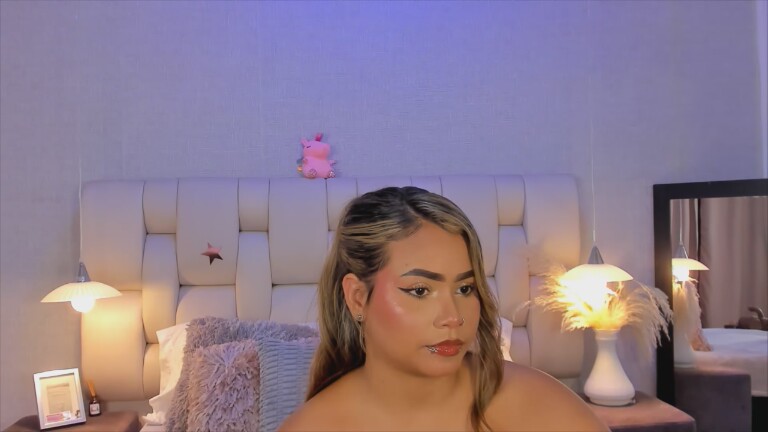 EmmaPrinncess's Streamate show and profile