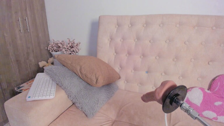 EmiliaJons's Streamate show and profile