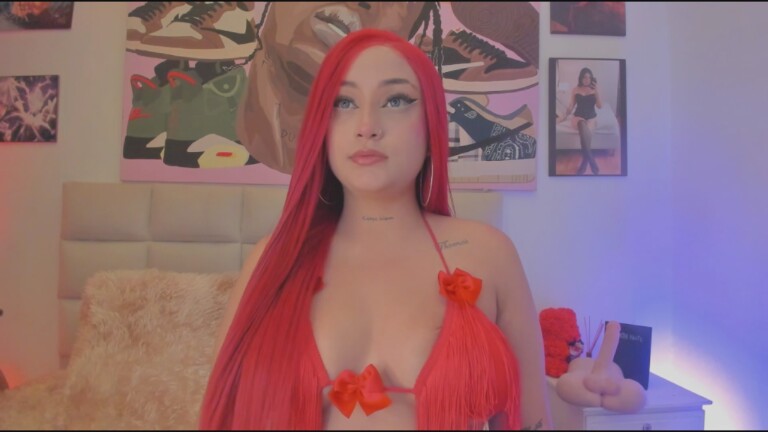 Sara_Iblis's Streamate show and profile