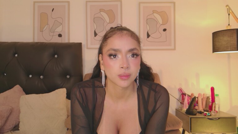 sofiasantana66's Streamate show and profile