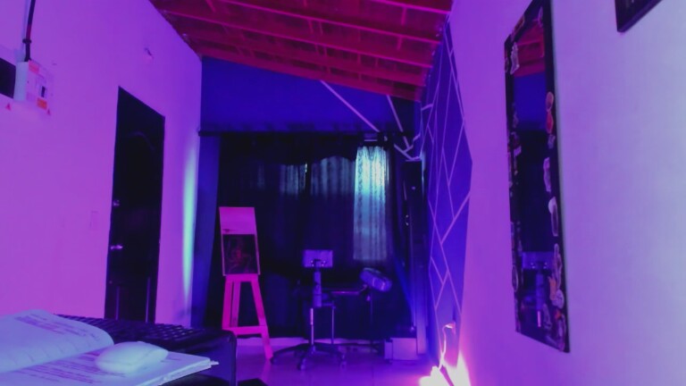 Inkdemon18's Streamate show and profile