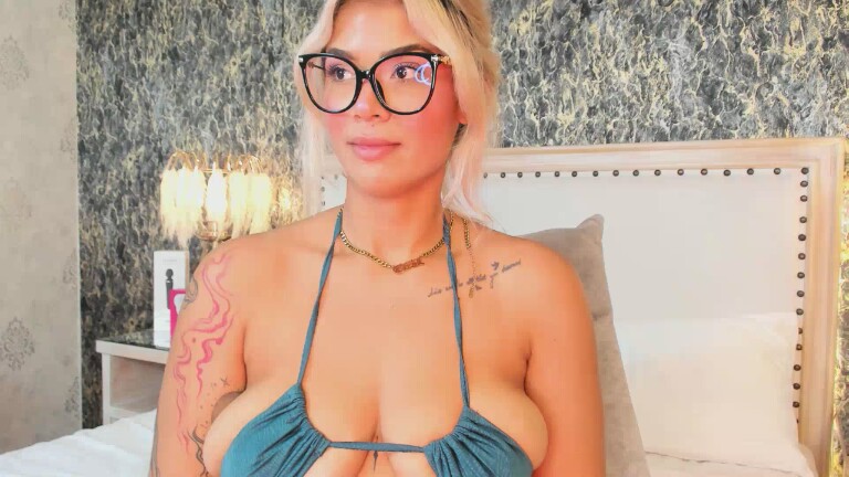 EviilAngel's Streamate show and profile