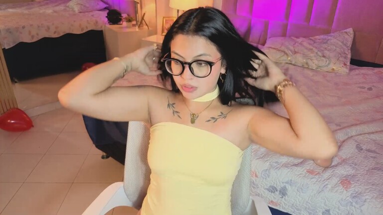 NyraVanee's Streamate show and profile