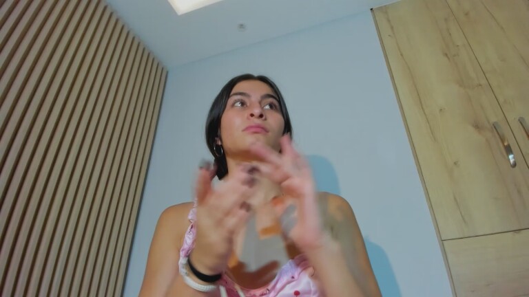 beatriz_doll's Streamate show and profile