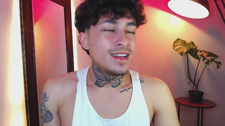 SteveeN21's Streamate show and profile