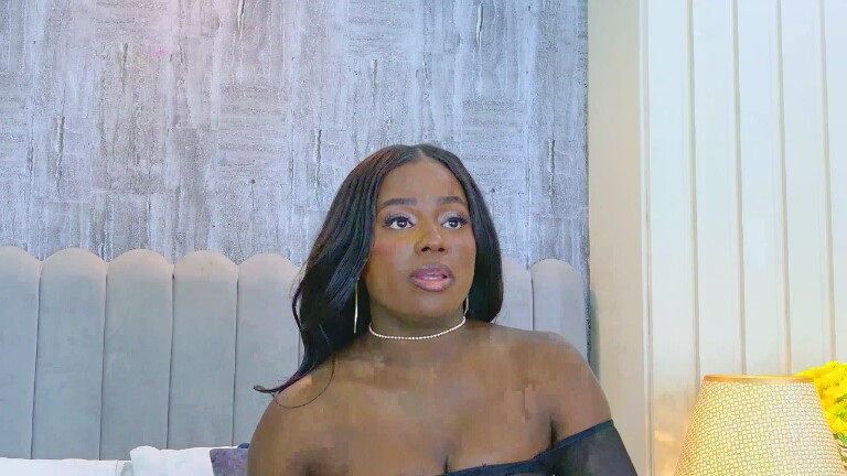 EmmyMonroe's Streamate show and profile