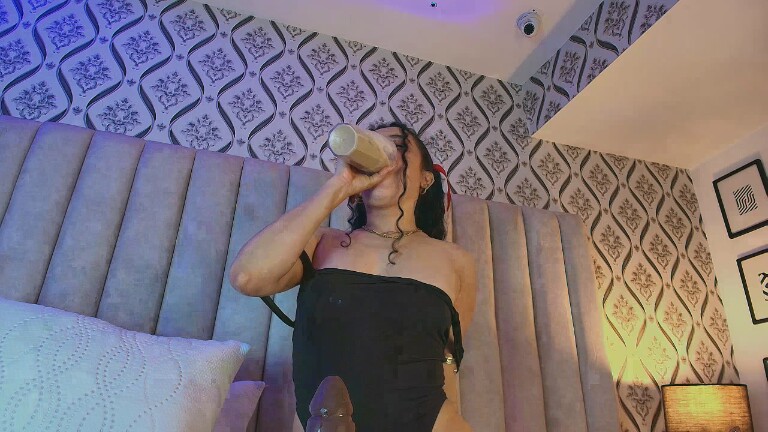 Emma_Lunny's Streamate show and profile