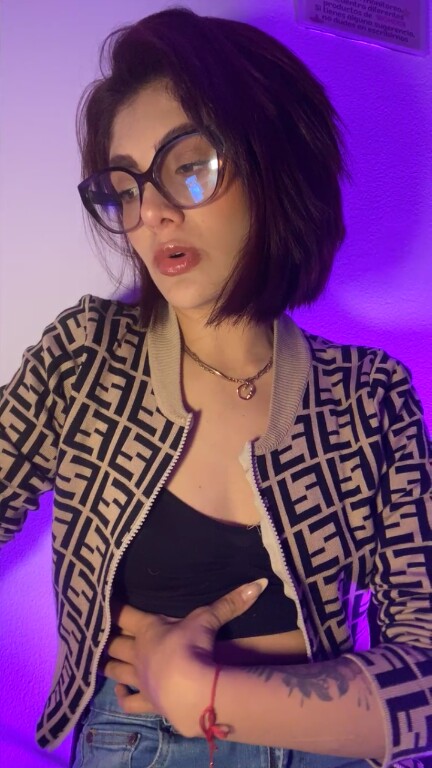 BrianaWells's Streamate show and profile