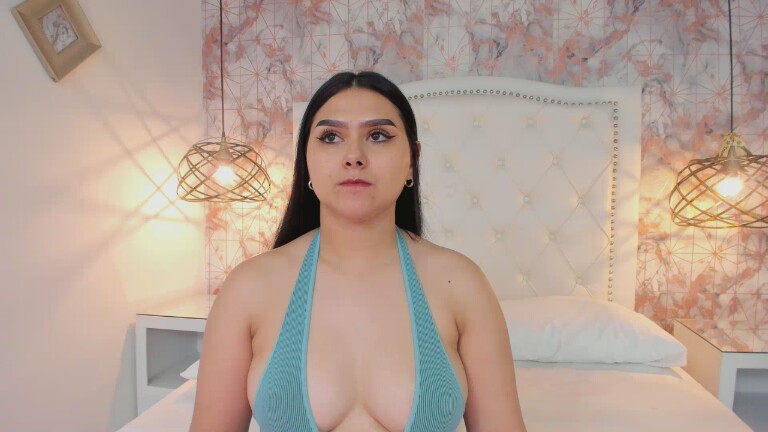 SaharaLyn's Streamate show and profile