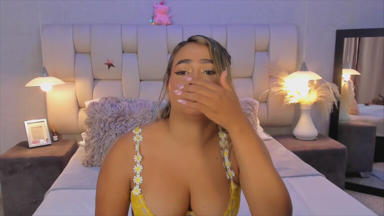 EmmaPrinncess's Streamate show and profile