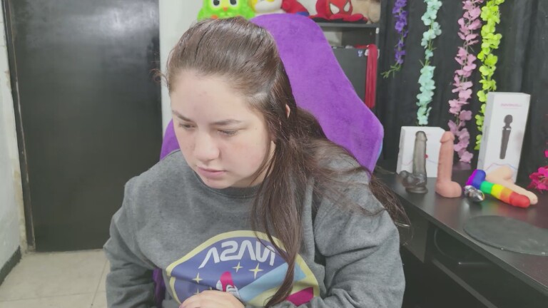 annbronw's Streamate show and profile