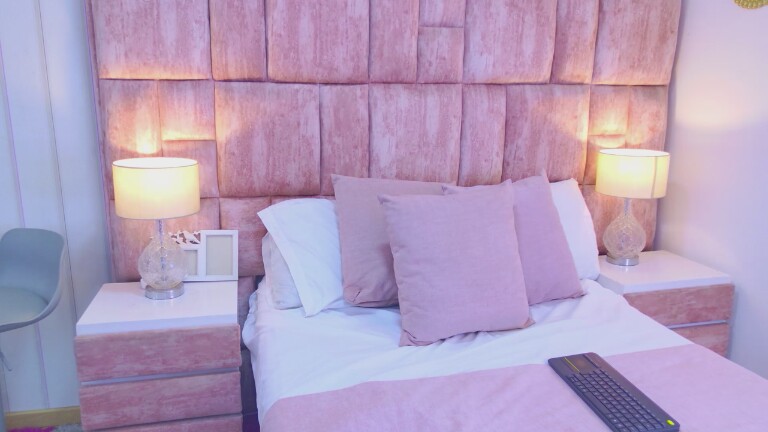 VioletFrostt's Streamate show and profile