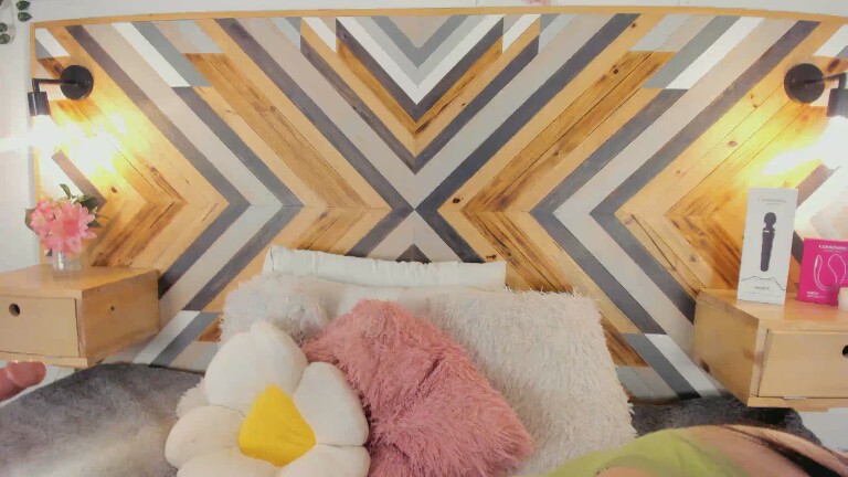 ZairaCleef's Streamate show and profile