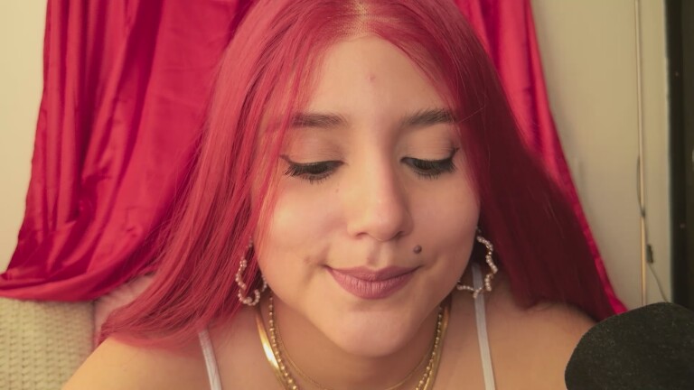 HaileyBunny_18's Streamate show and profile