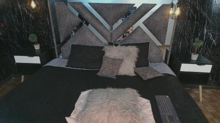 Layla_Wade's Streamate show and profile